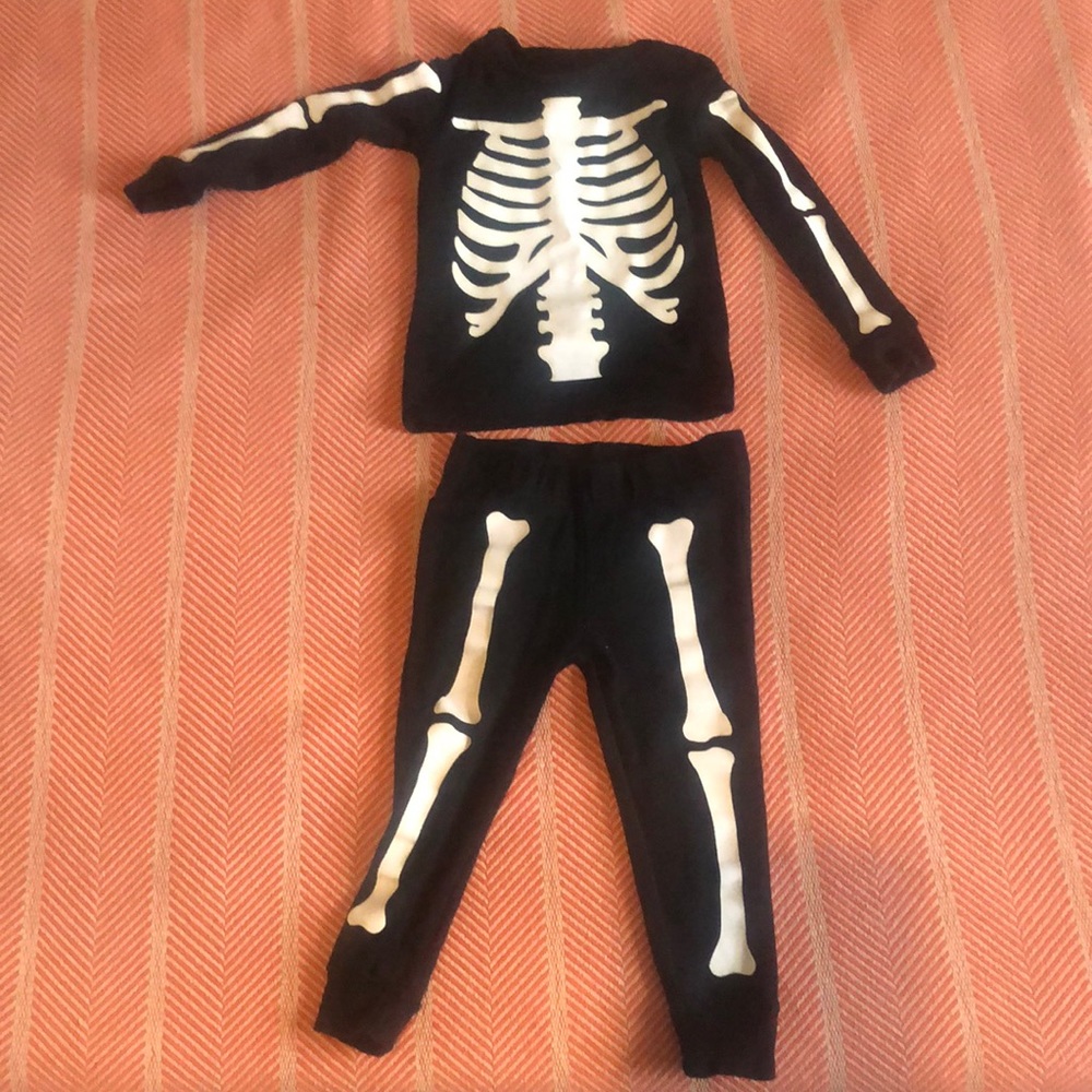 2T skeleton pajamas / 2T skeleton costume